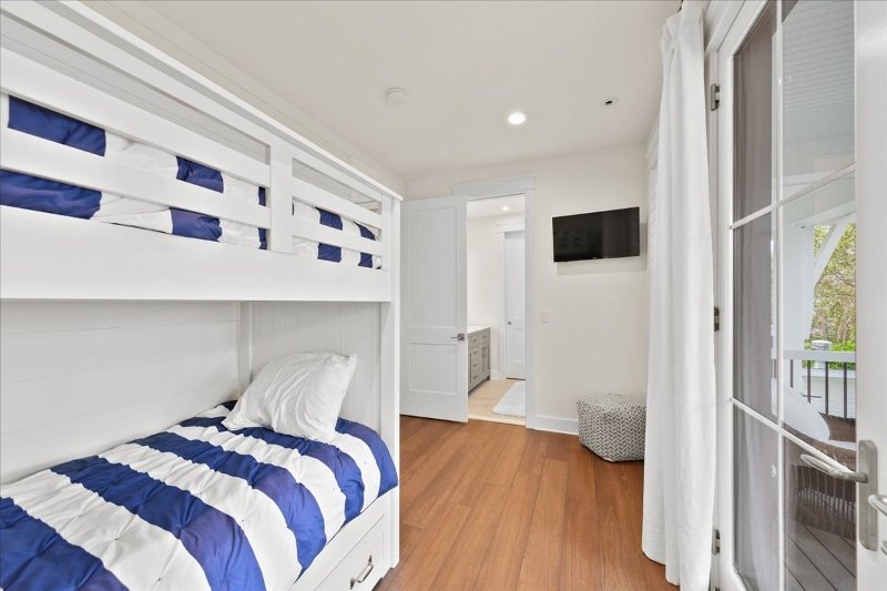 39885 Bennett Street, Sussex Shores — photo 116
